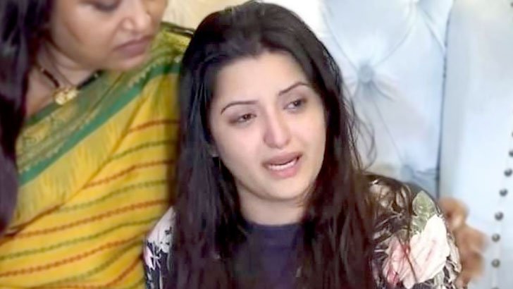 আমি মরে গেলে জেনে রাখবেন আমাকে হত্যা করা হয়েছে: পরীমনি